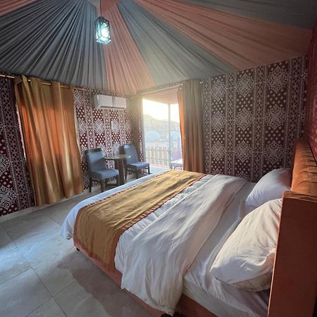 Hotel Al Raha Luxury Camp à Wadi Rum Extérieur photo