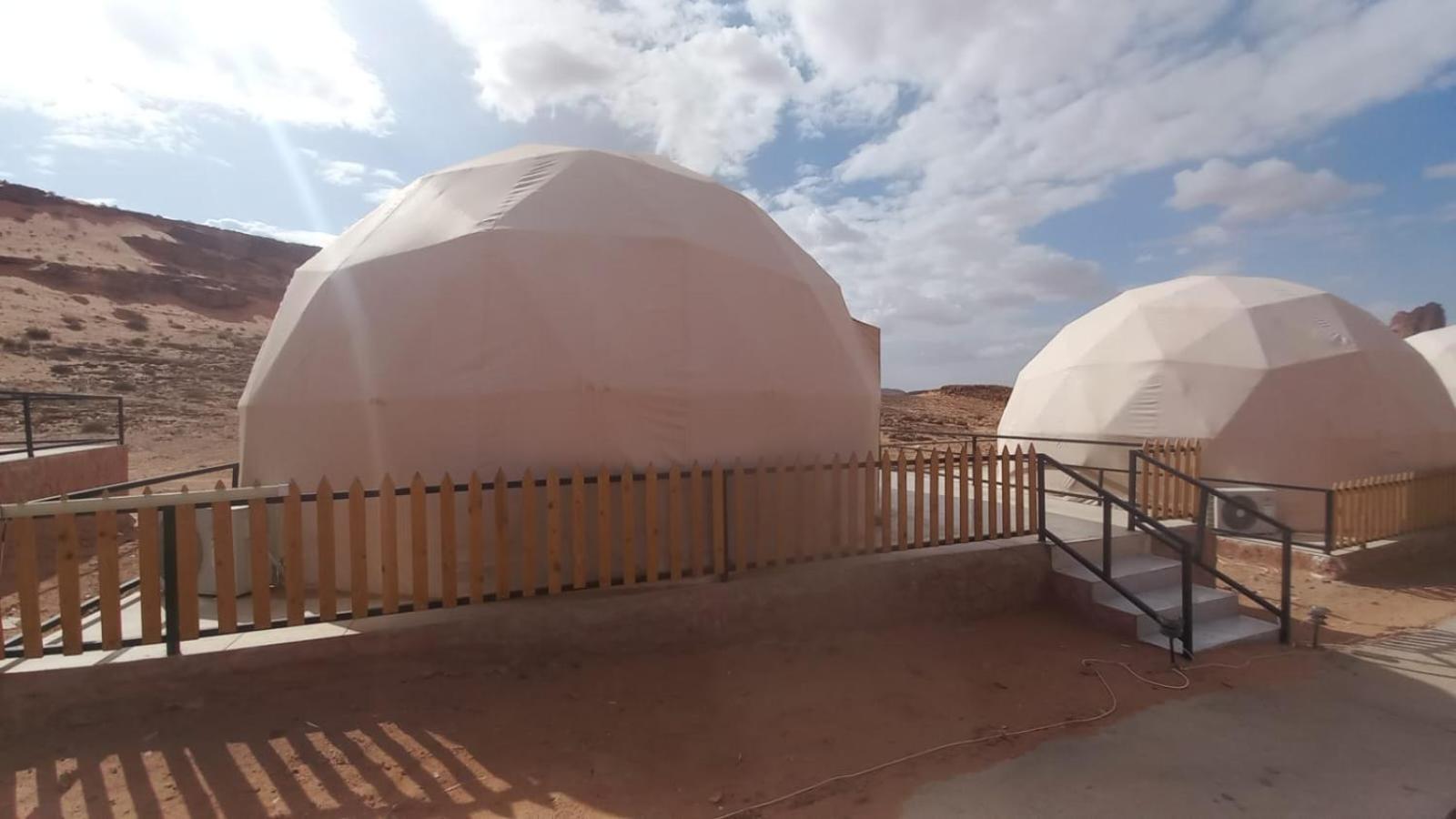 Hotel Al Raha Luxury Camp à Wadi Rum Extérieur photo