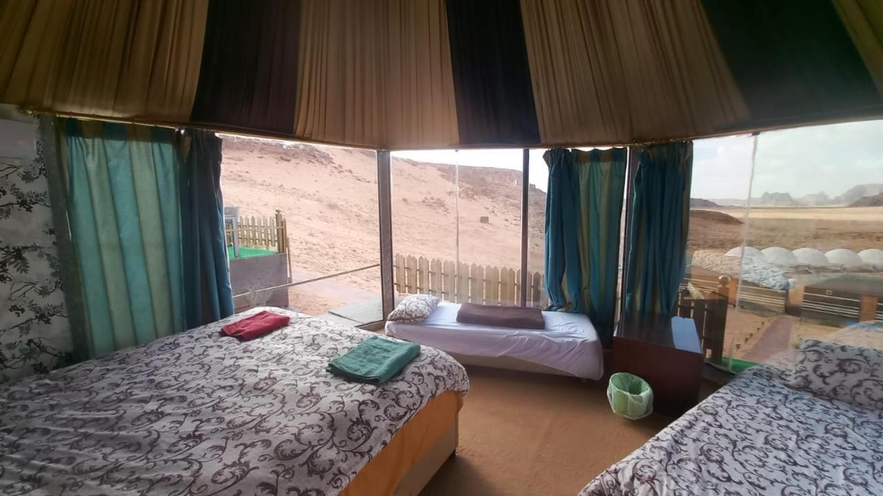 Hotel Al Raha Luxury Camp à Wadi Rum Extérieur photo