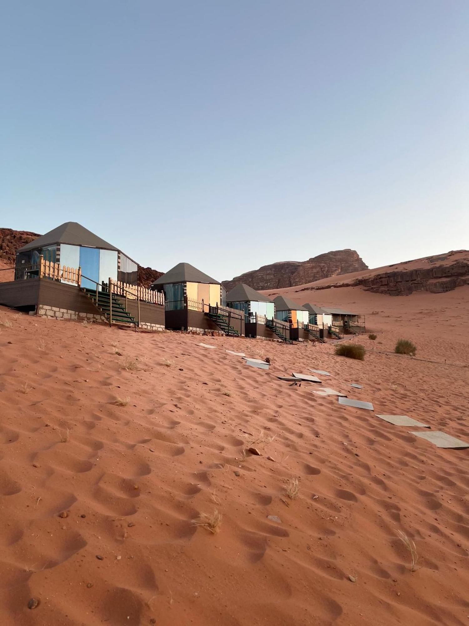 Hotel Al Raha Luxury Camp à Wadi Rum Extérieur photo