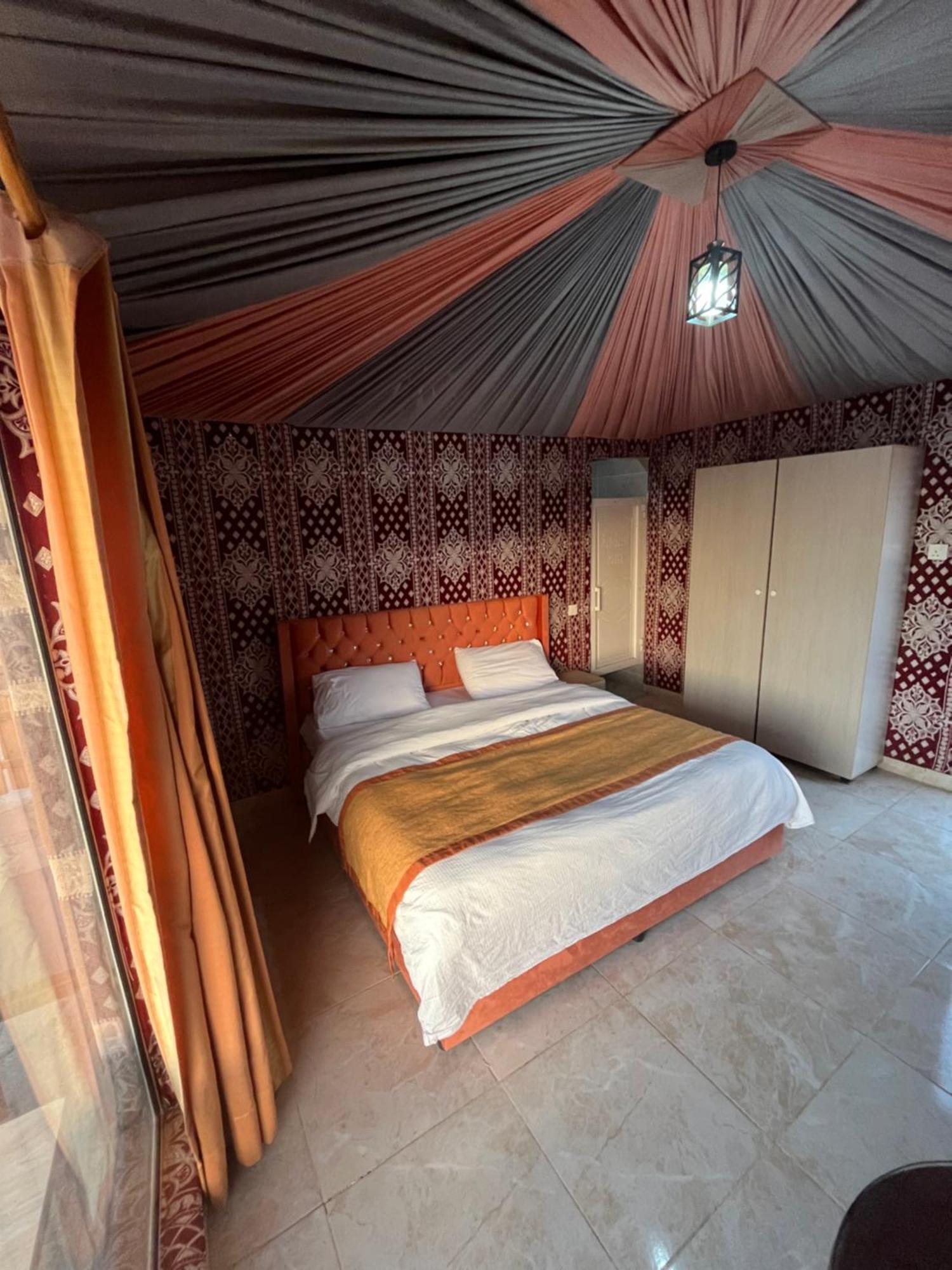 Hotel Al Raha Luxury Camp à Wadi Rum Extérieur photo