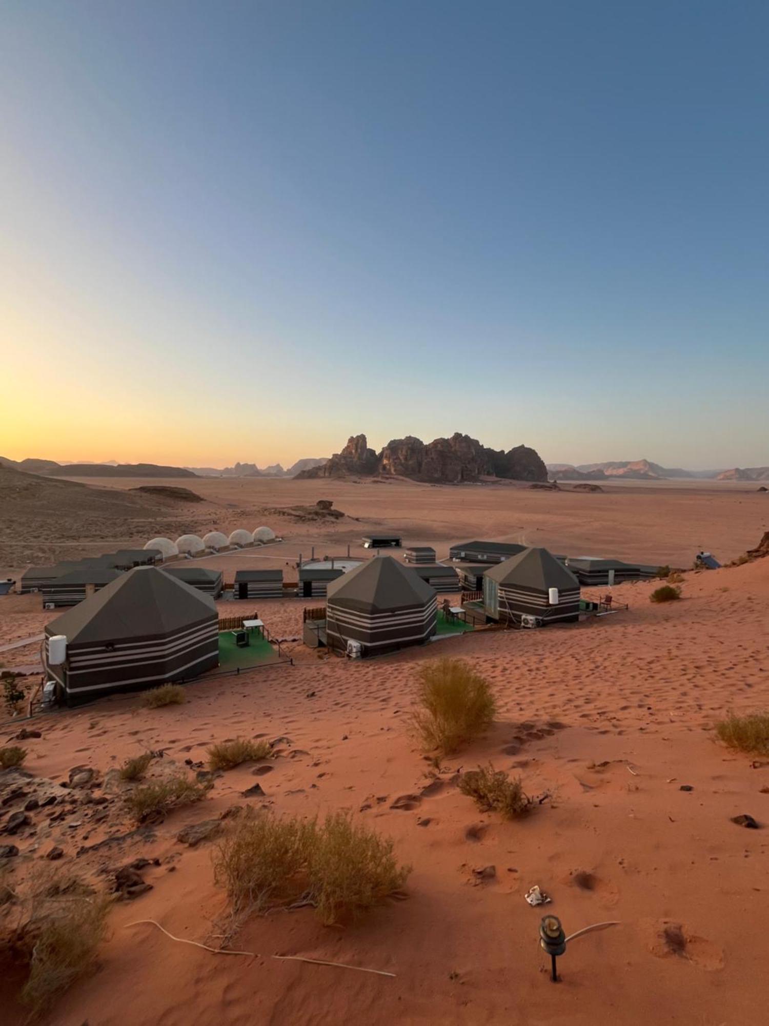 Hotel Al Raha Luxury Camp à Wadi Rum Extérieur photo